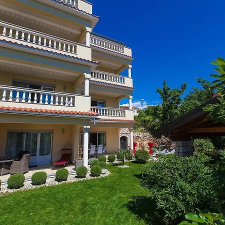 In 5367e شقة تْسْغيكفانِتْسا